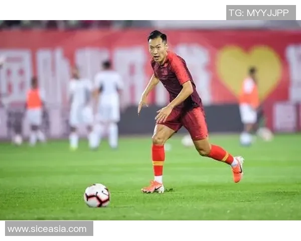 中国队迎战关岛队2022足球世界杯预选赛全力争胜展现实力与斗志